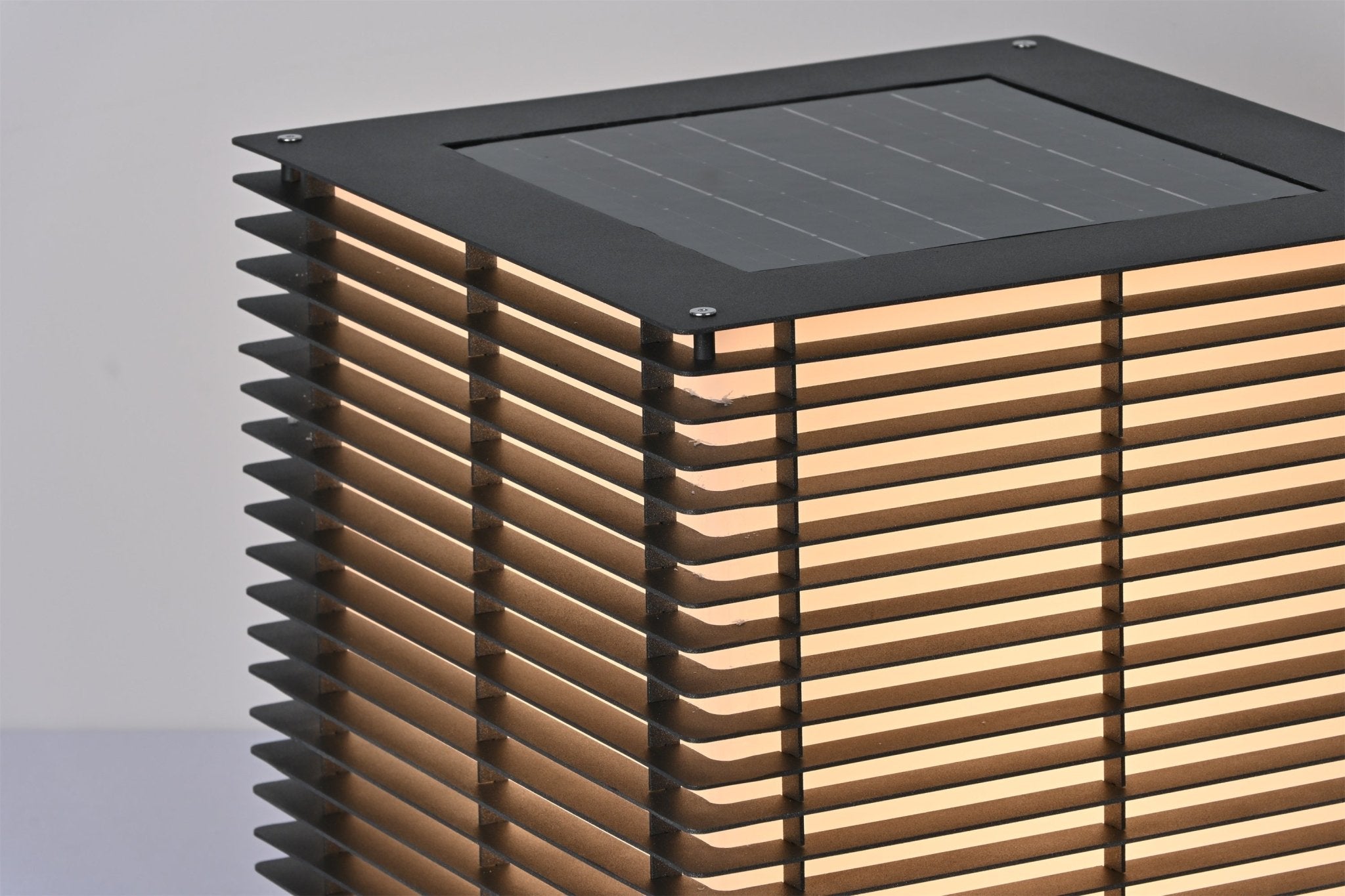 Solar Außenleuchte - Moderne LED Laterne für Garten &amp; Terrasse