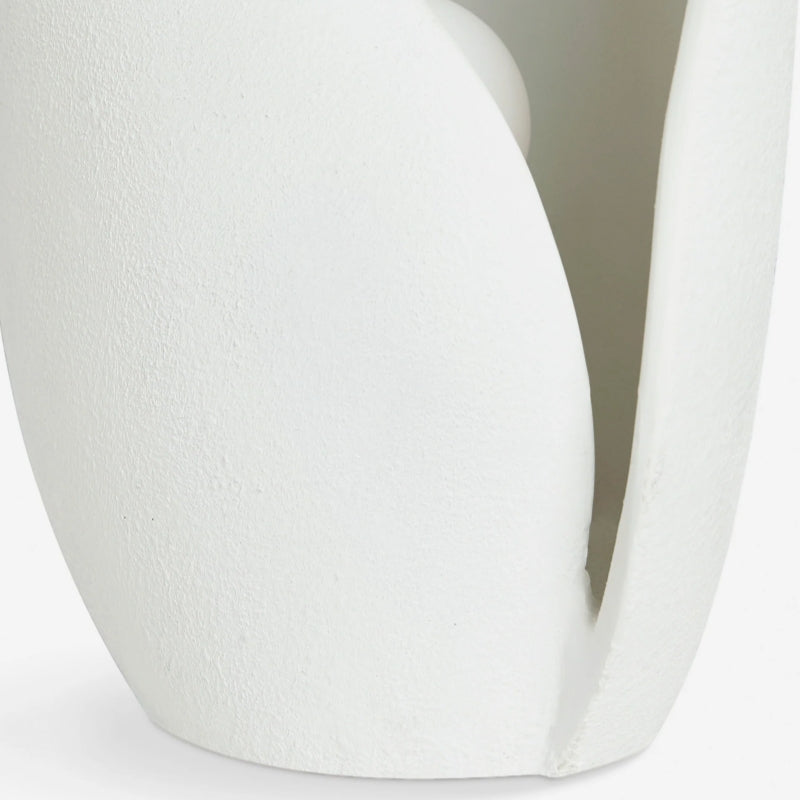 Petalora Soft Petal Table Lamp – Floral Structures Inspiration Resin Lamp for Living Room and Bedroom