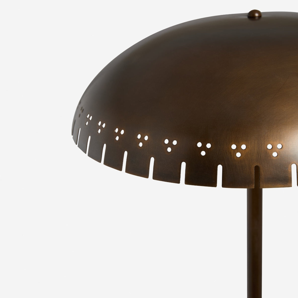 Lustrona Metal Standing Floor Lamp – Modern Half-Dome Shade Accent Light for Home Styling
