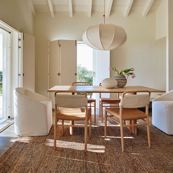 Pendelleuchte Alvian – Leinenschirm mit verstellbarer Höhe für gemütliches Essen