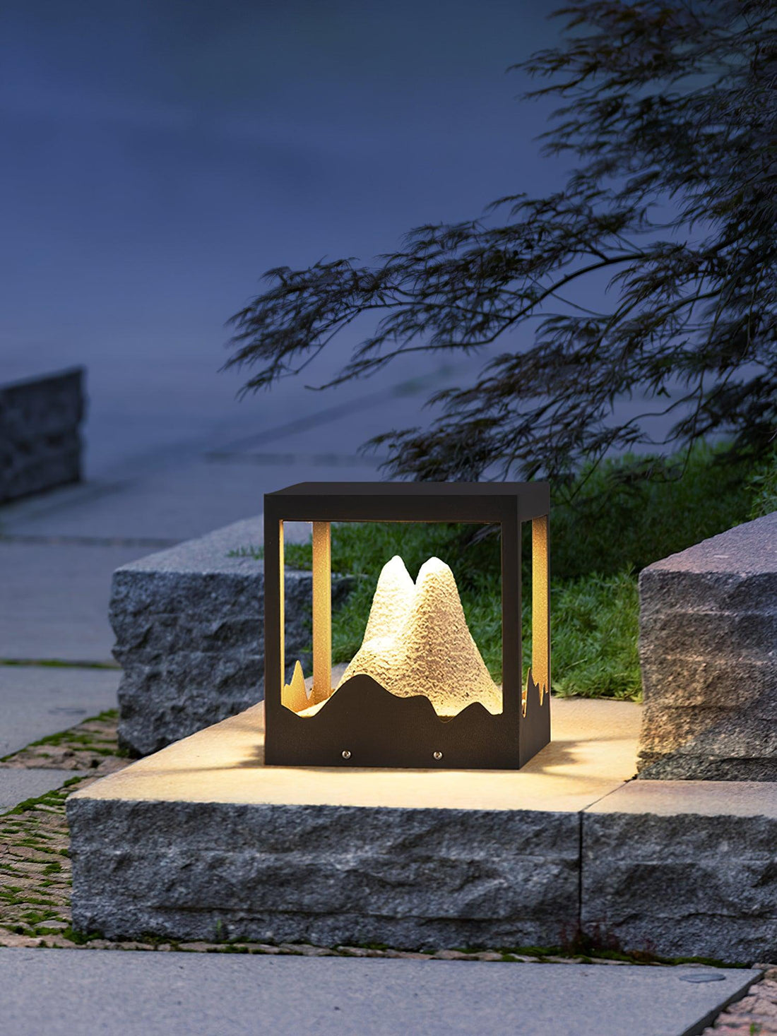 Garden Outdoor Light - Mountain Pattern Warm Light