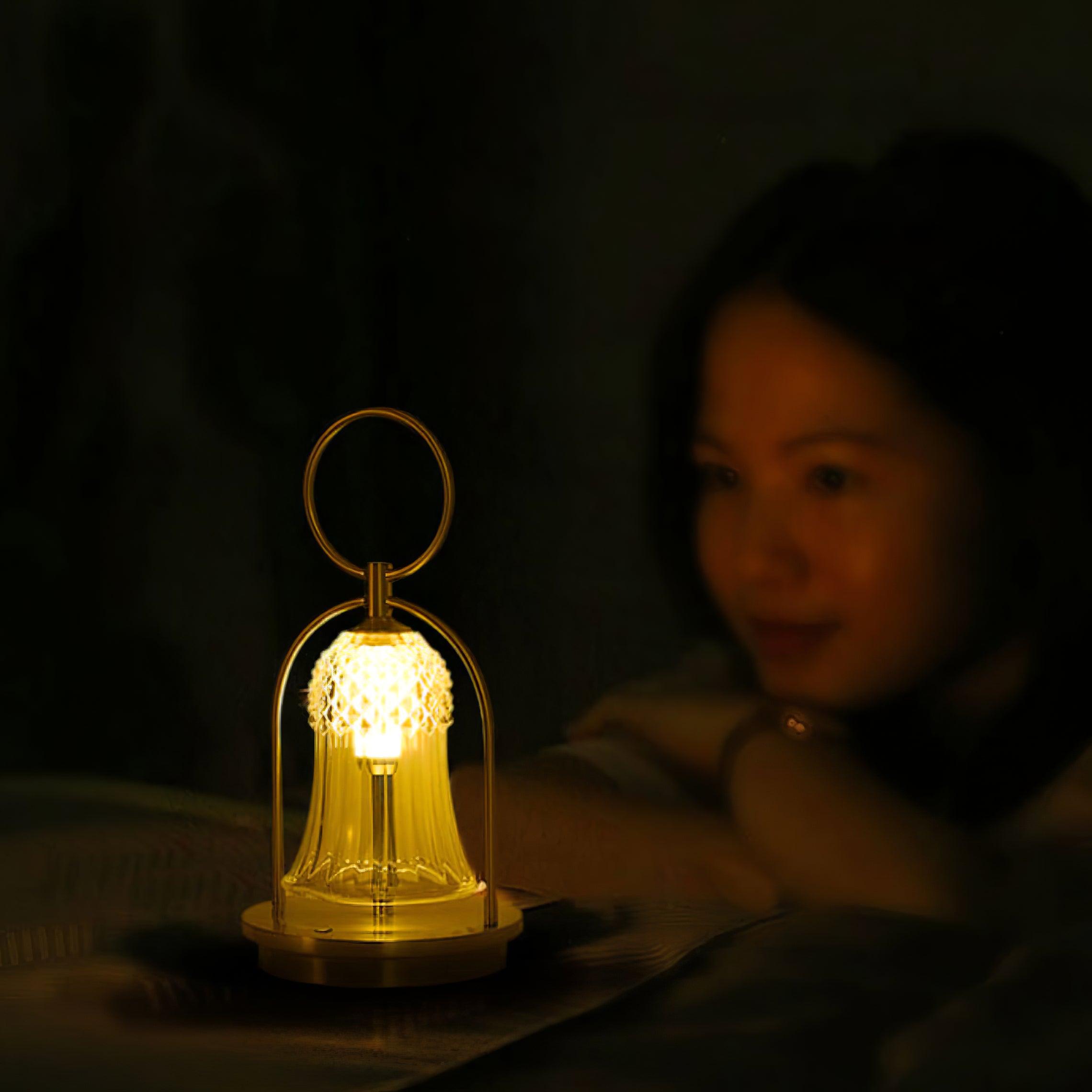 Tragbare Akku-Tischlampe – Wiederaufladbares LED-Licht für Zuhause &amp; Draußen