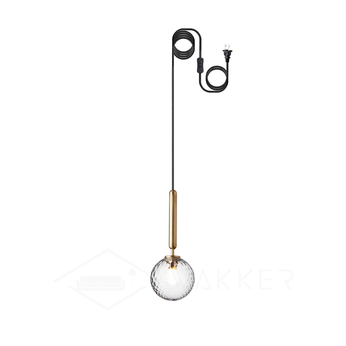 Abgerundete Stecker-Pendelleuchte aus Messing und Glas