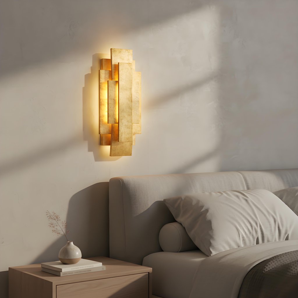 Rechteckige Wandleuchte Kelsar – Ausführungen in Gold und Silber für Wohnzimmer oder Schlafzimmer