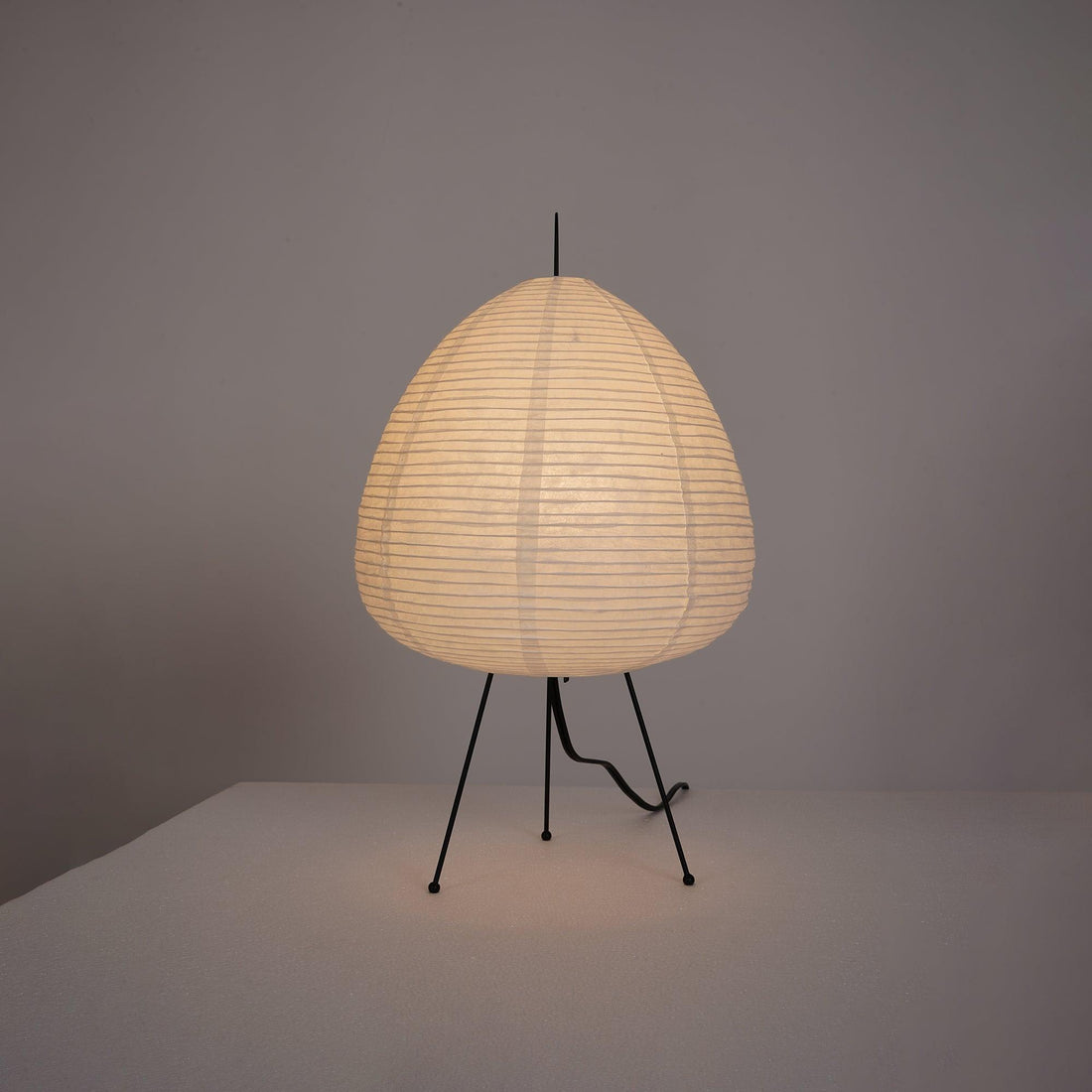 Japanisch inspirierte Papiertischlampe – Maulbeerpapierlampe fürs Schlafzimmer