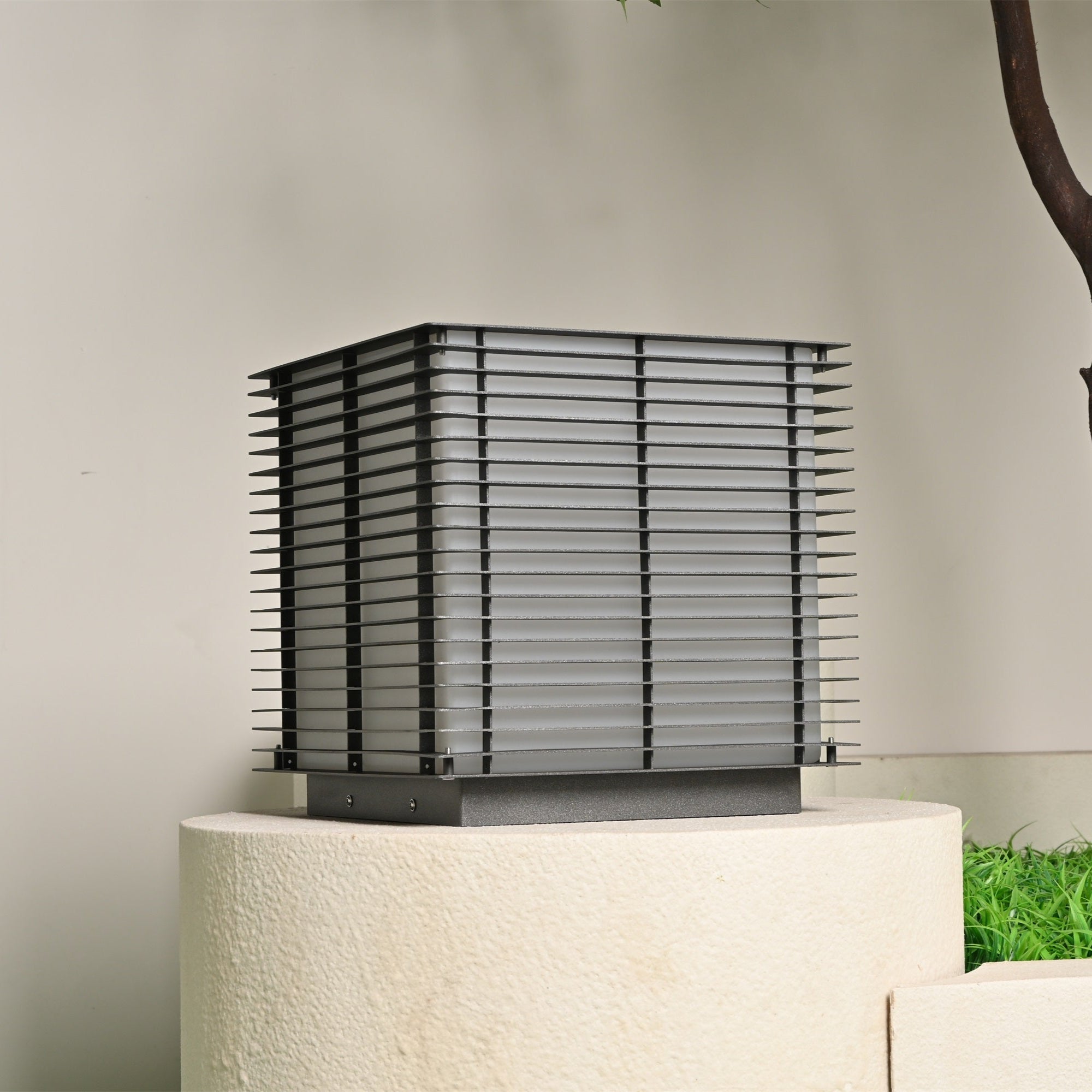 Solar Außenleuchte - Moderne LED Laterne für Garten &amp; Terrasse