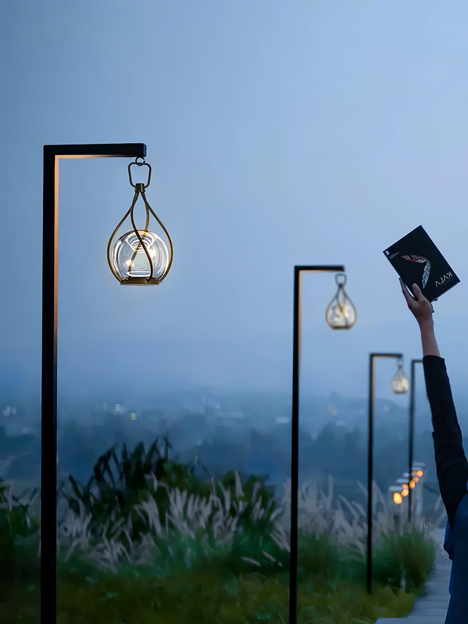 Orb Lantern Tischlampe – Wiederaufladbares LED-Licht für Innen und Terrasse