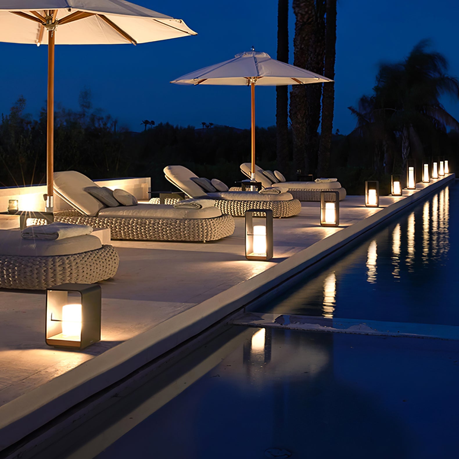 Garden Solar Light - Durable LED Lamp for Outdoor Patio & Pathway