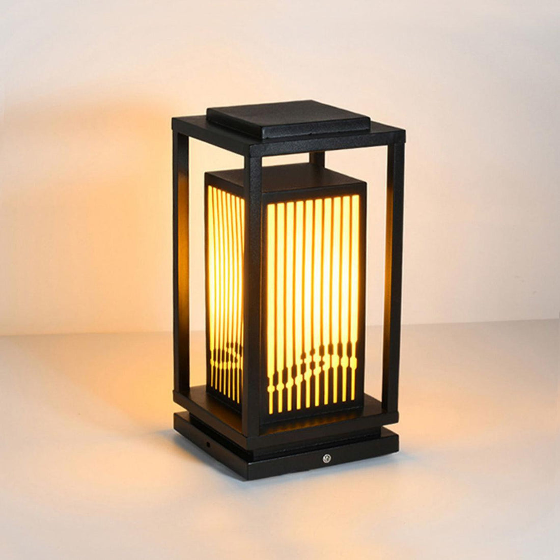 Quadratische Käfig-Gartenleuchte – Metall-Retro-Klassiker-Dekorlampe für den Außenbereich