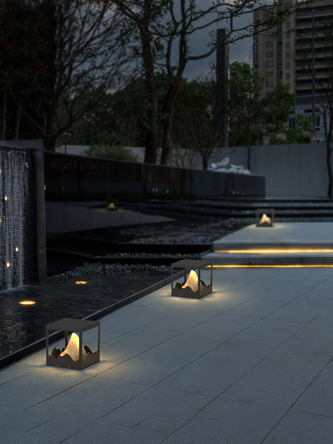 Garden Outdoor Light - Mountain Pattern Warm Light