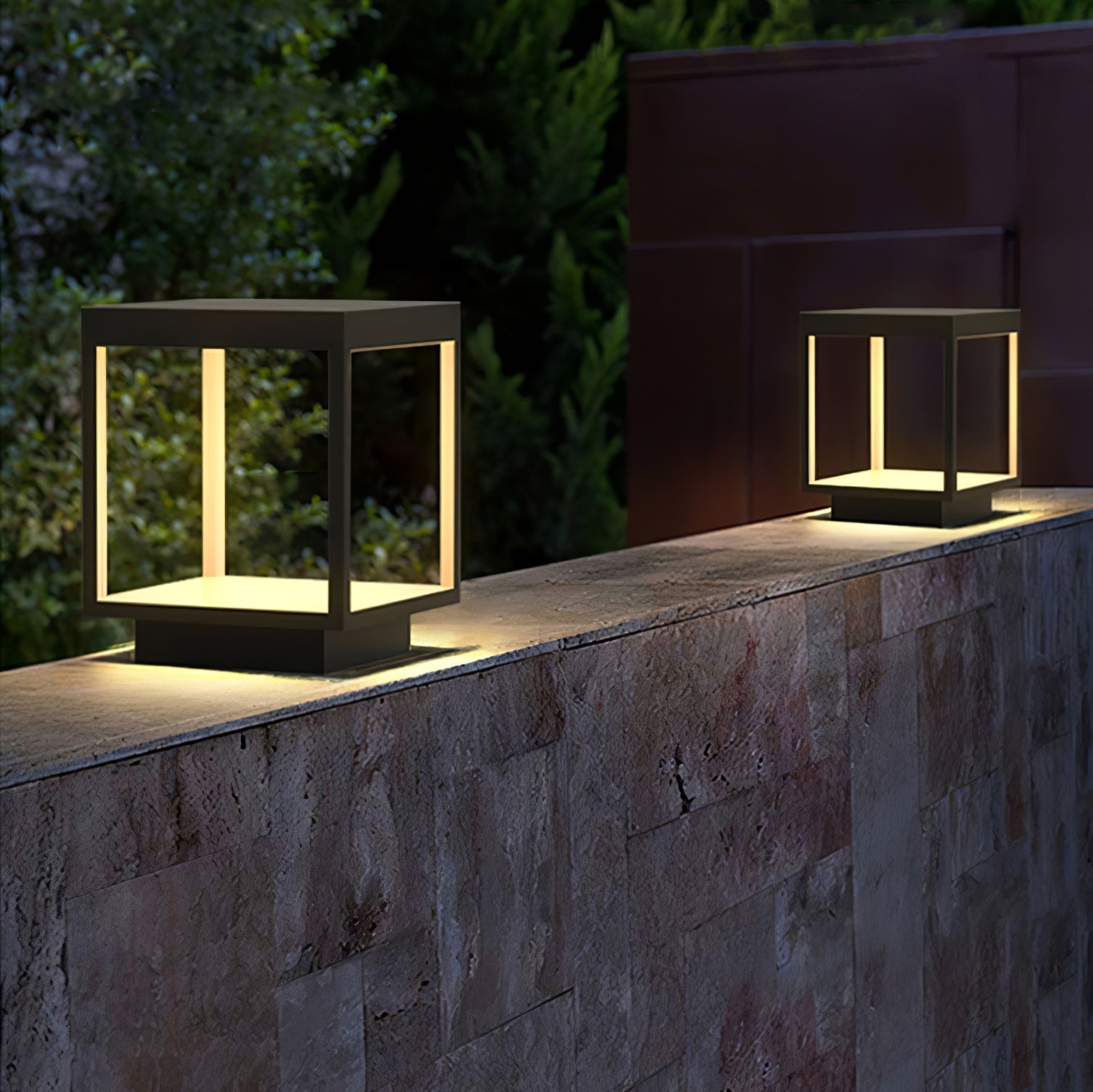 Square Frame Outdoor Post Light - Garden Lamp for Patio & Pathway