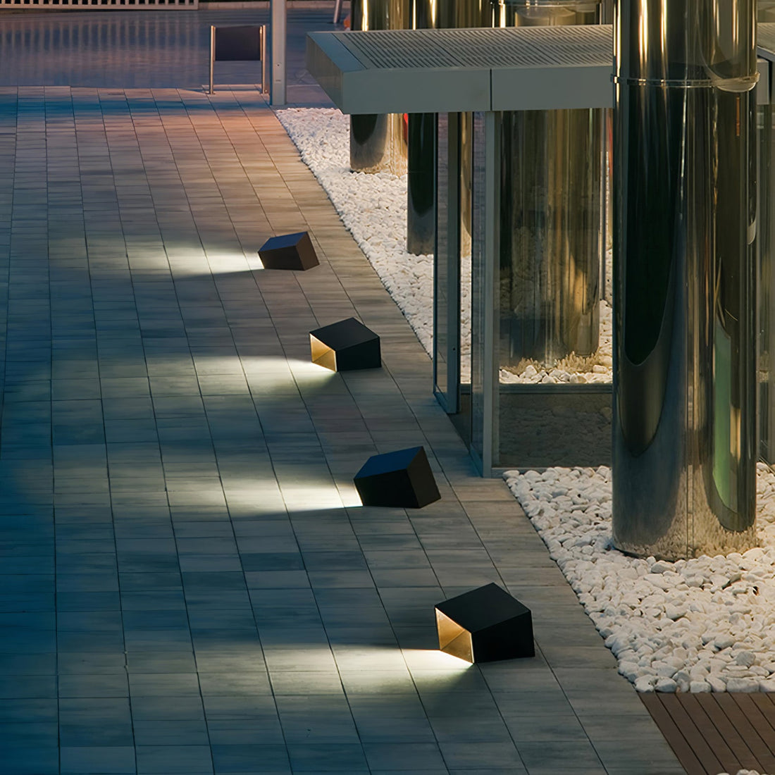Cube Garden Solar Light - Compact LED Lamp for Patio & Small Gardens