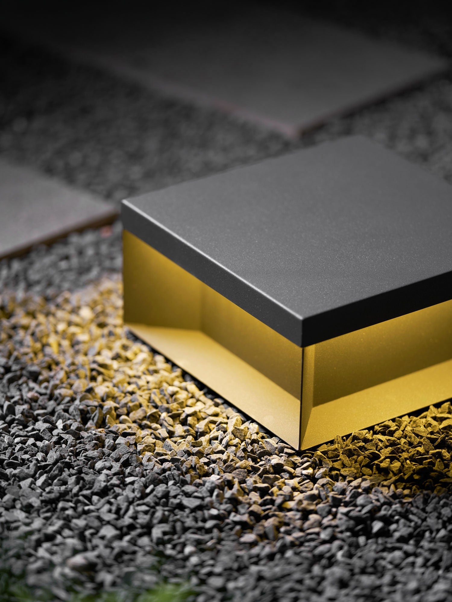 Outdoor Post Light - Durable Garden Lamp for Patio & Pathway