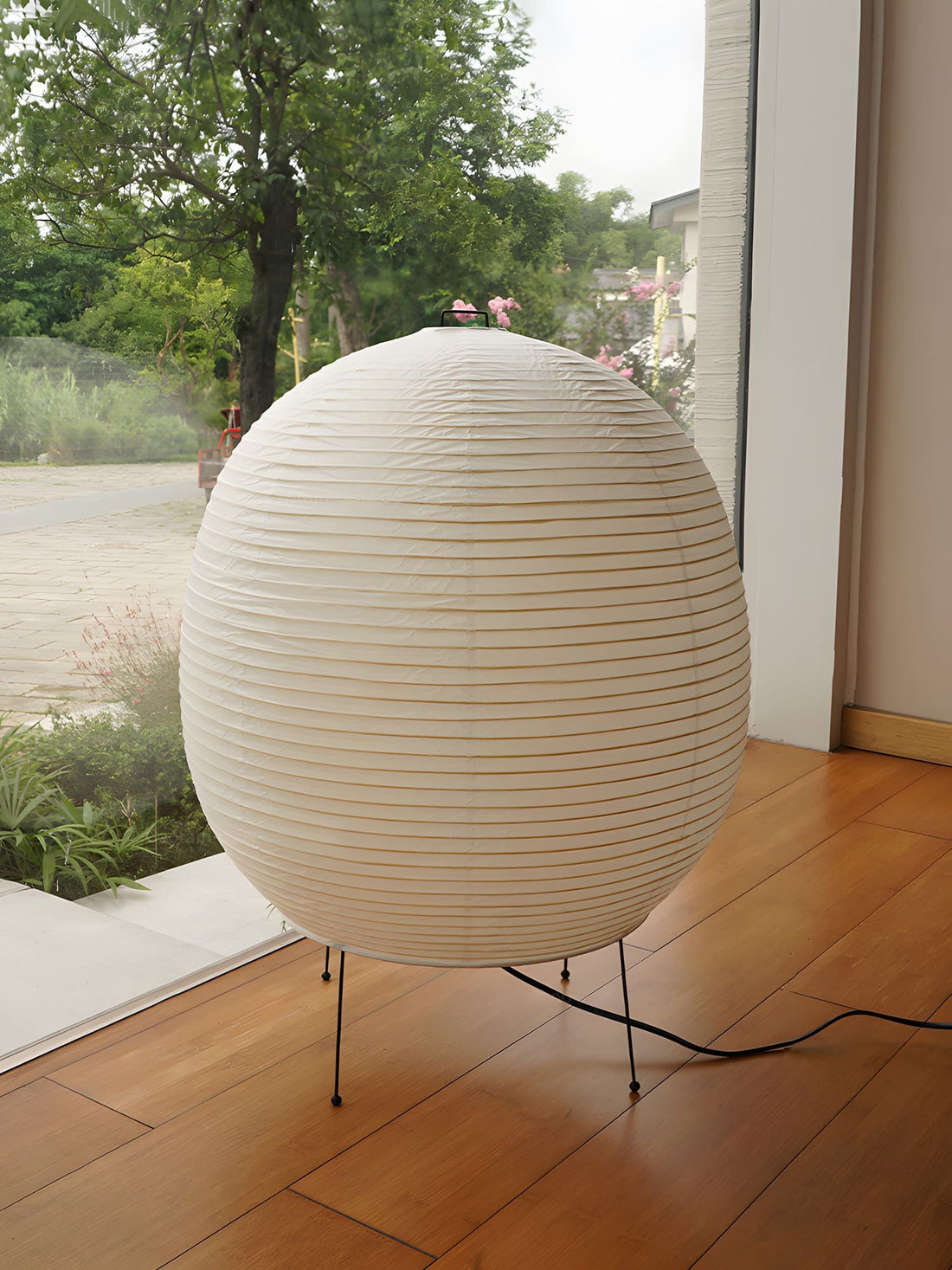 Tischlampe aus Reispapier – Sanftes Umgebungslicht für moderne Innenräume