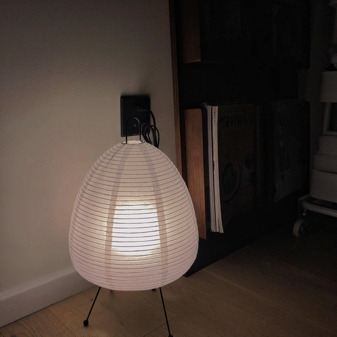 Japanisch inspirierte Papiertischlampe – Maulbeerpapierlampe fürs Schlafzimmer