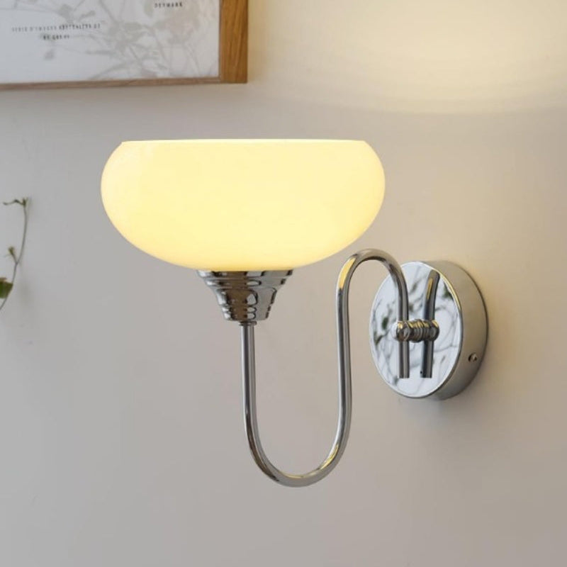 Bauhaus Orb Glas Metall Wandleuchte