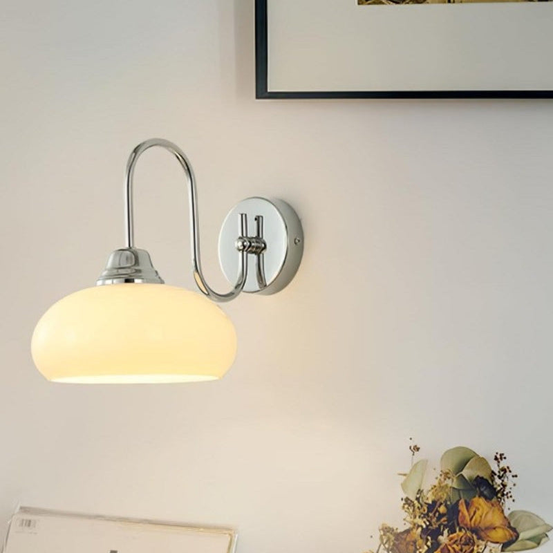 Bauhaus Orb Glas Metall Wandleuchte