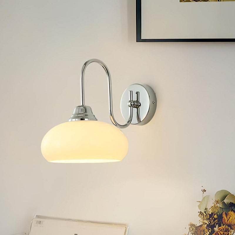 Bauhaus Orb Glas Metall Wandleuchte