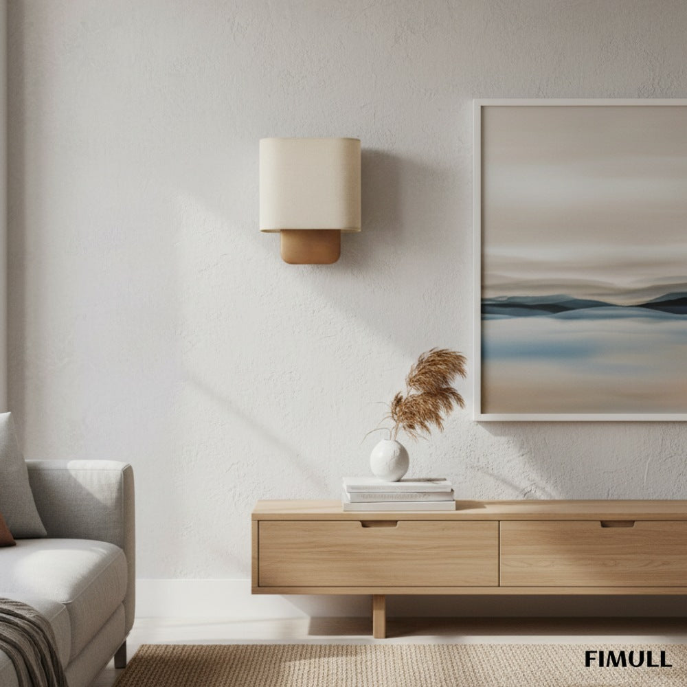 Nolvara Wandleuchte mit Stoffschirm – Minimalistische Metallleuchte für Schlafzimmer und Flur