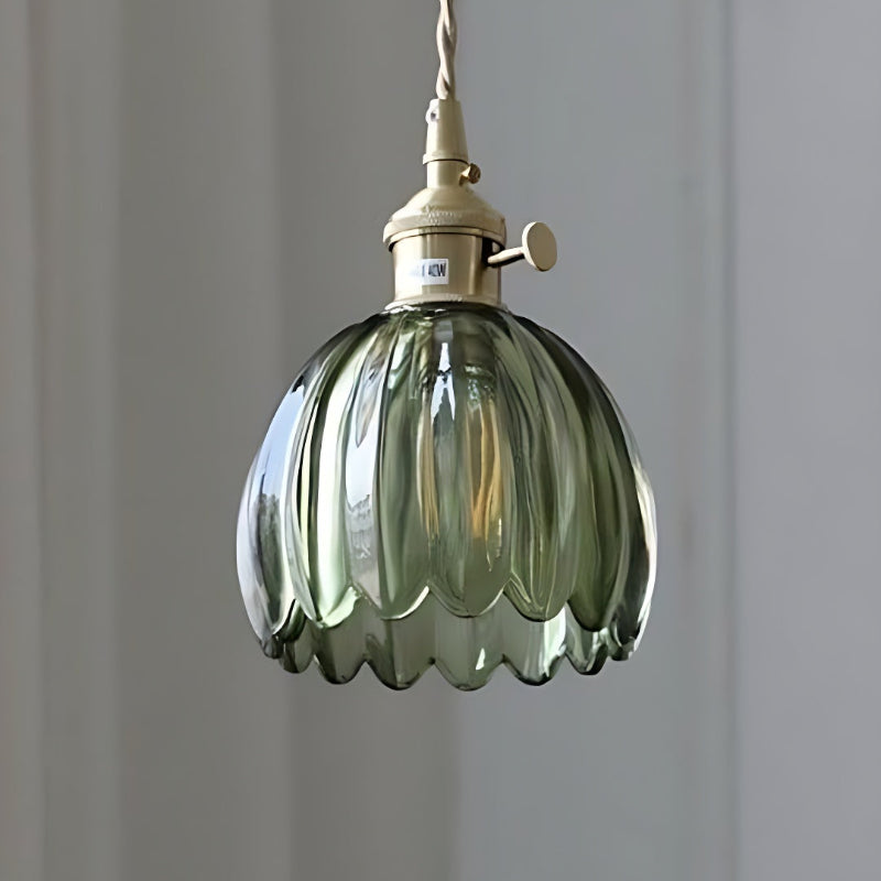 Retro Pendelleuchte mit Glasblütenknospen