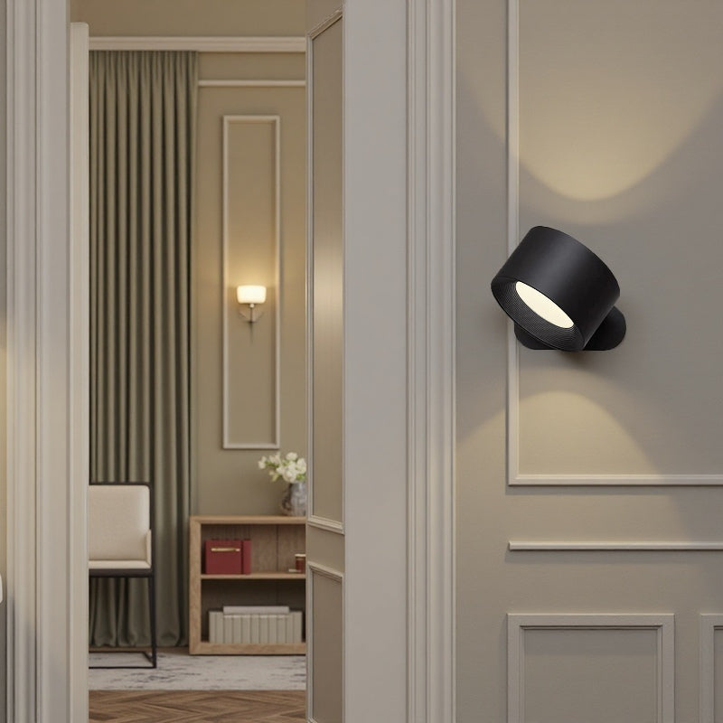 Drehbare industrielle Wandlampe mit USB-Ladefunktion