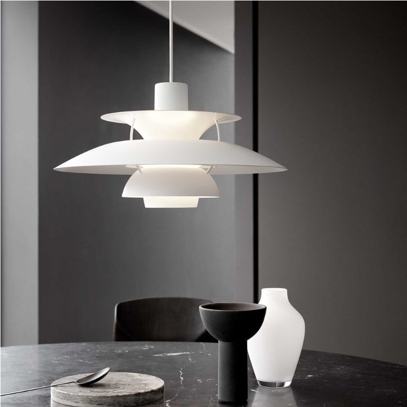 Dänische Pendelleuchte aus Metall – Klassische mehrschichtige Lampenschirmlampe fürs Schlafzimmer