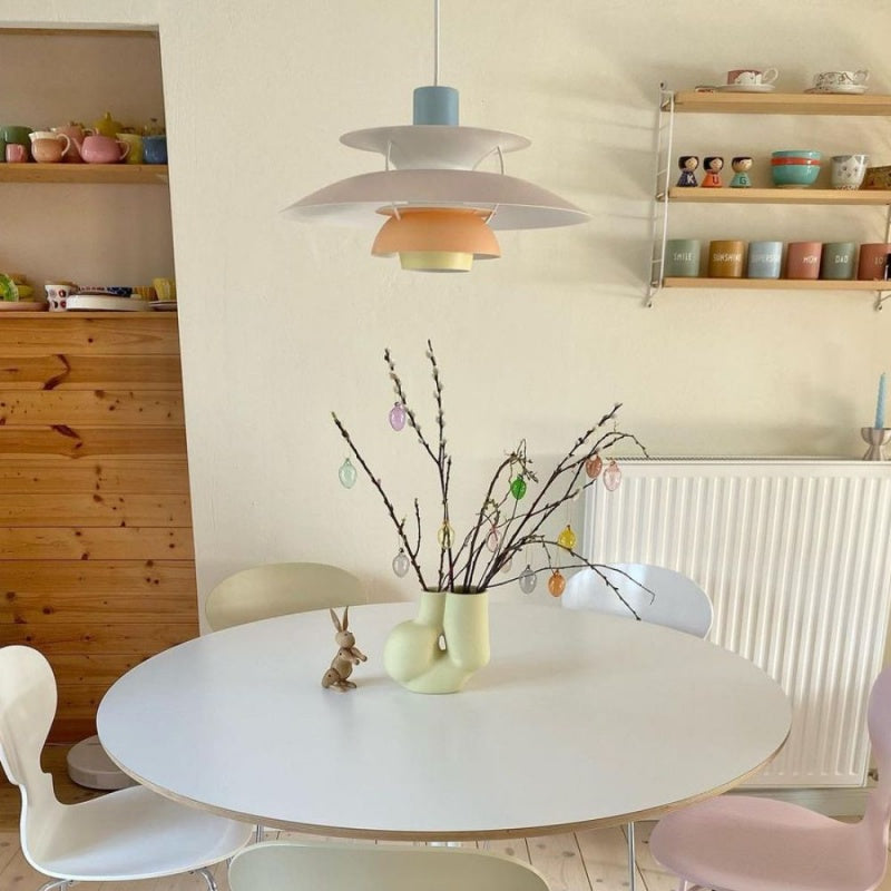 Dänische Pendelleuchte aus Metall – Klassische mehrschichtige Lampenschirmlampe fürs Schlafzimmer