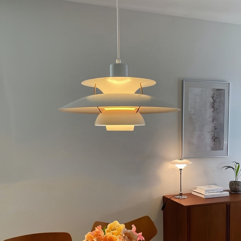 Dänische Pendelleuchte aus Metall – Klassische mehrschichtige Lampenschirmlampe fürs Schlafzimmer