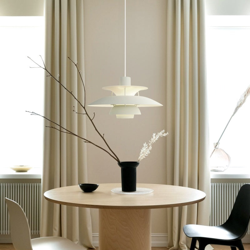 Dänische Pendelleuchte aus Metall – Klassische mehrschichtige Lampenschirmlampe fürs Schlafzimmer