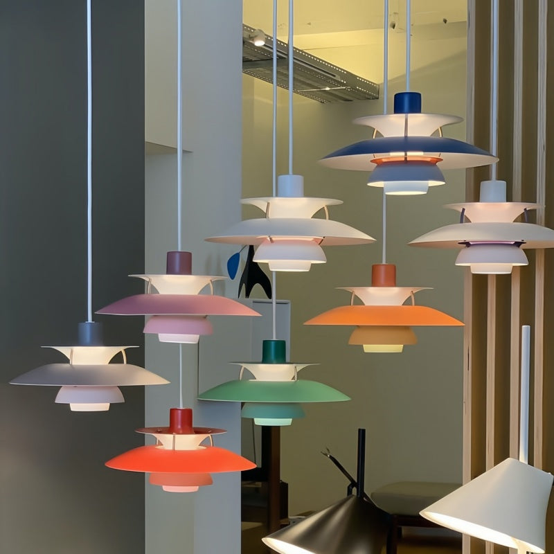 Dänische Pendelleuchte aus Metall – Klassische mehrschichtige Lampenschirmlampe fürs Schlafzimmer