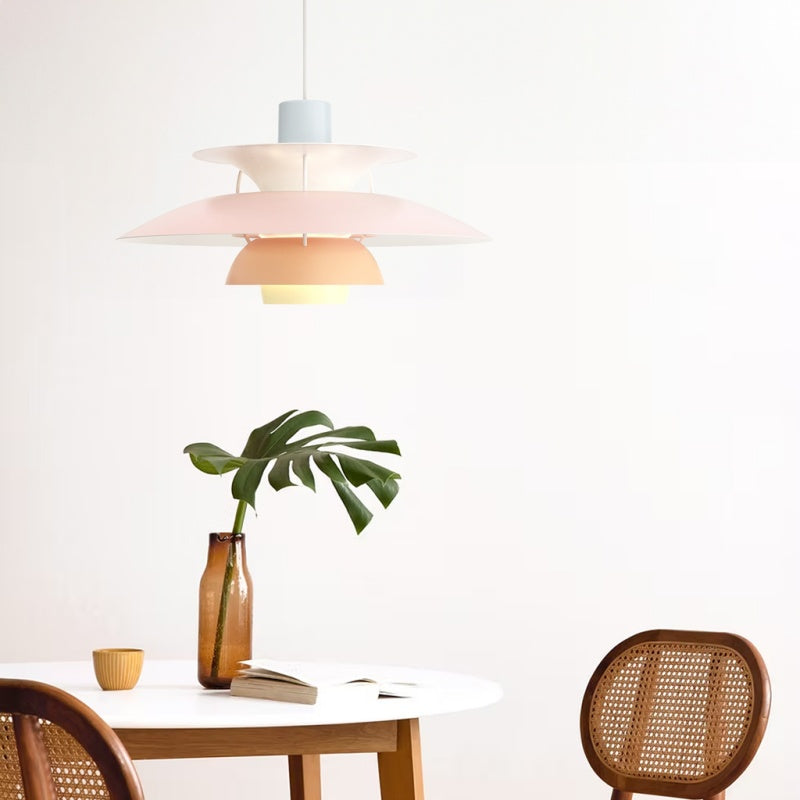 Dänische Pendelleuchte aus Metall – Klassische mehrschichtige Lampenschirmlampe fürs Schlafzimmer