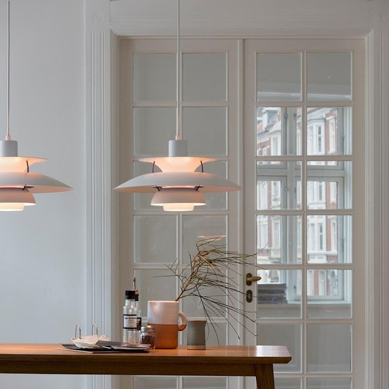 Dänische Pendelleuchte aus Metall – Klassische mehrschichtige Lampenschirmlampe fürs Schlafzimmer