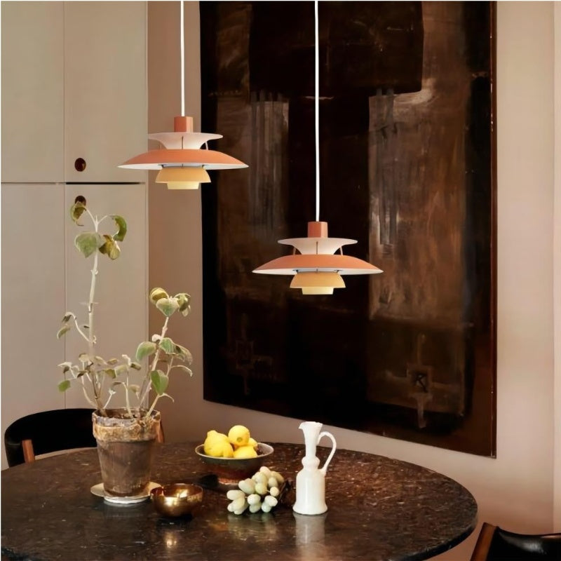 Dänische Pendelleuchte aus Metall – Klassische mehrschichtige Lampenschirmlampe fürs Schlafzimmer