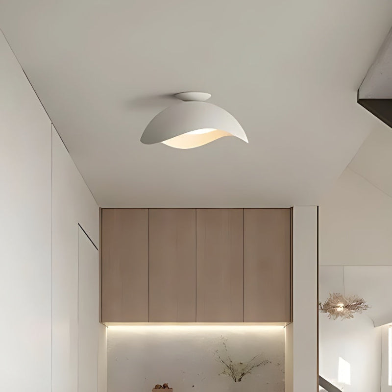 Minimalist Wavy Metal Ceiling Light