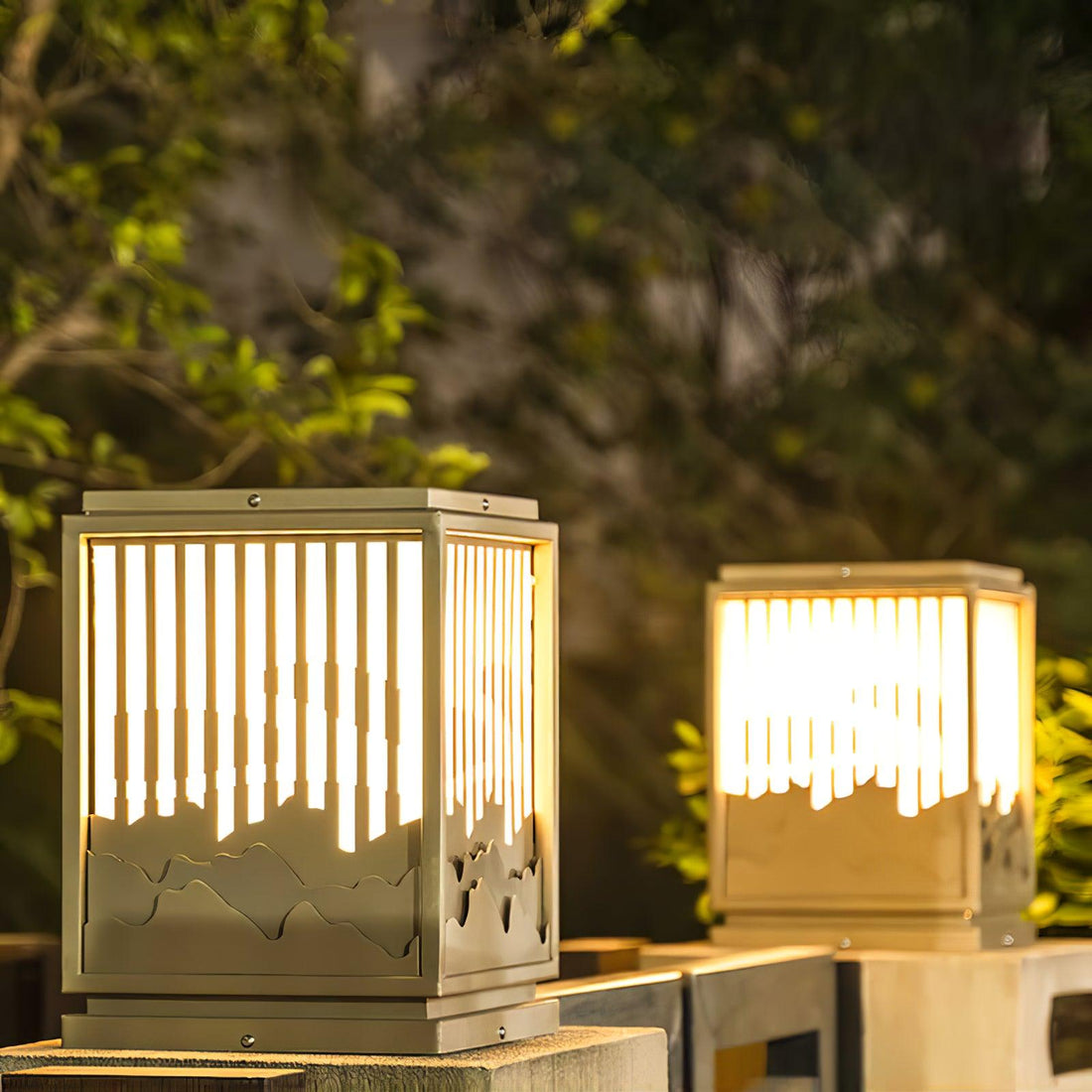 Wave Garden Outdoor Light - Sleek Wavy Body Weather
