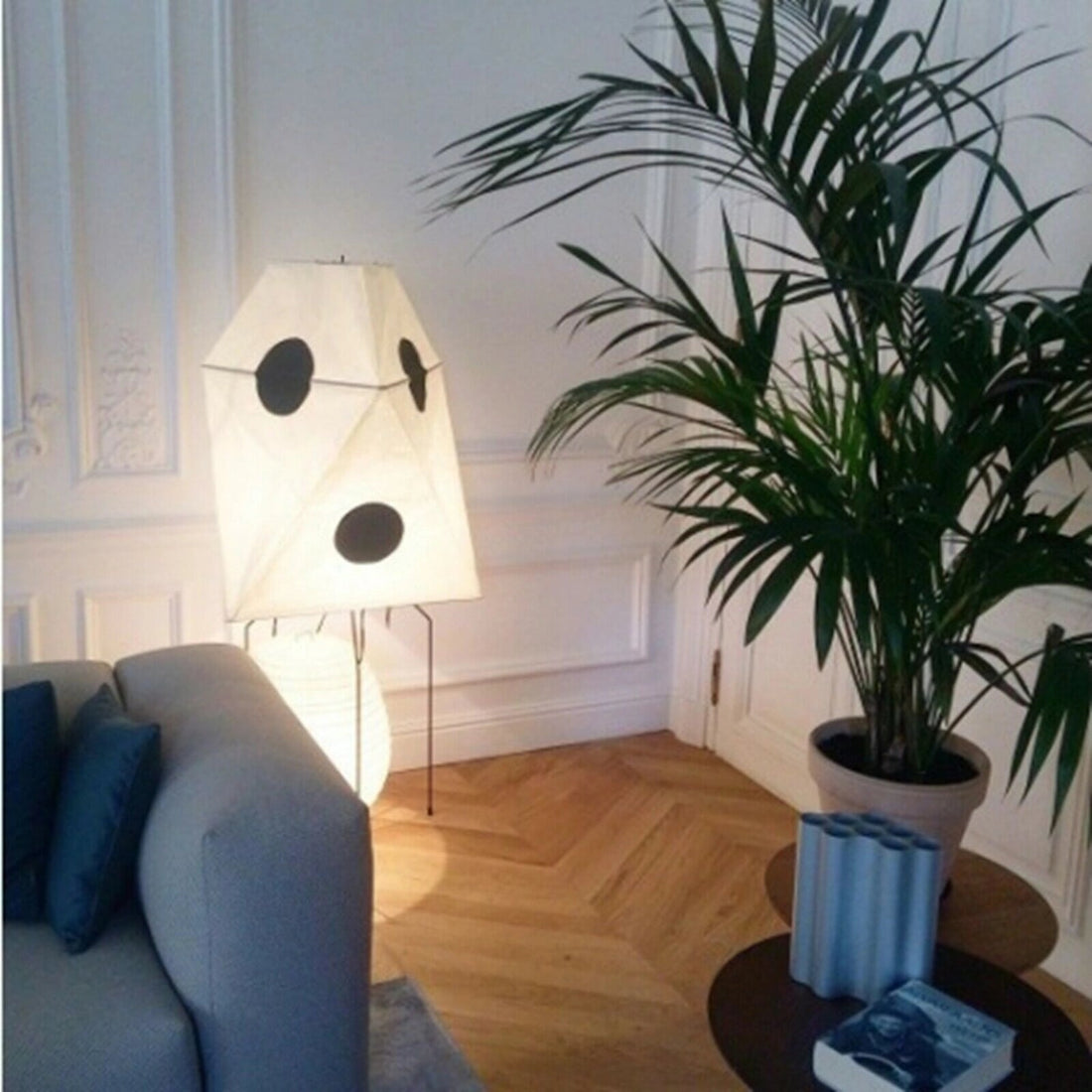 Origami Stehleuchte – Skulpturales Licht für Wohnzimmer &amp; Leseecke