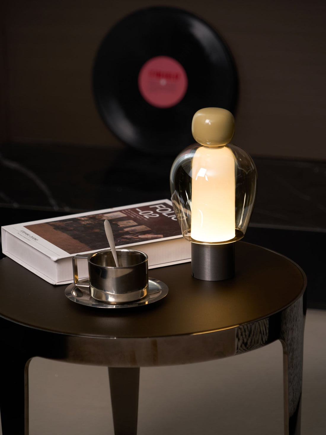 Tischlampe – Tragbare wiederaufladbare Lampe für den Einsatz im Wohnzimmer und Schlafzimmer