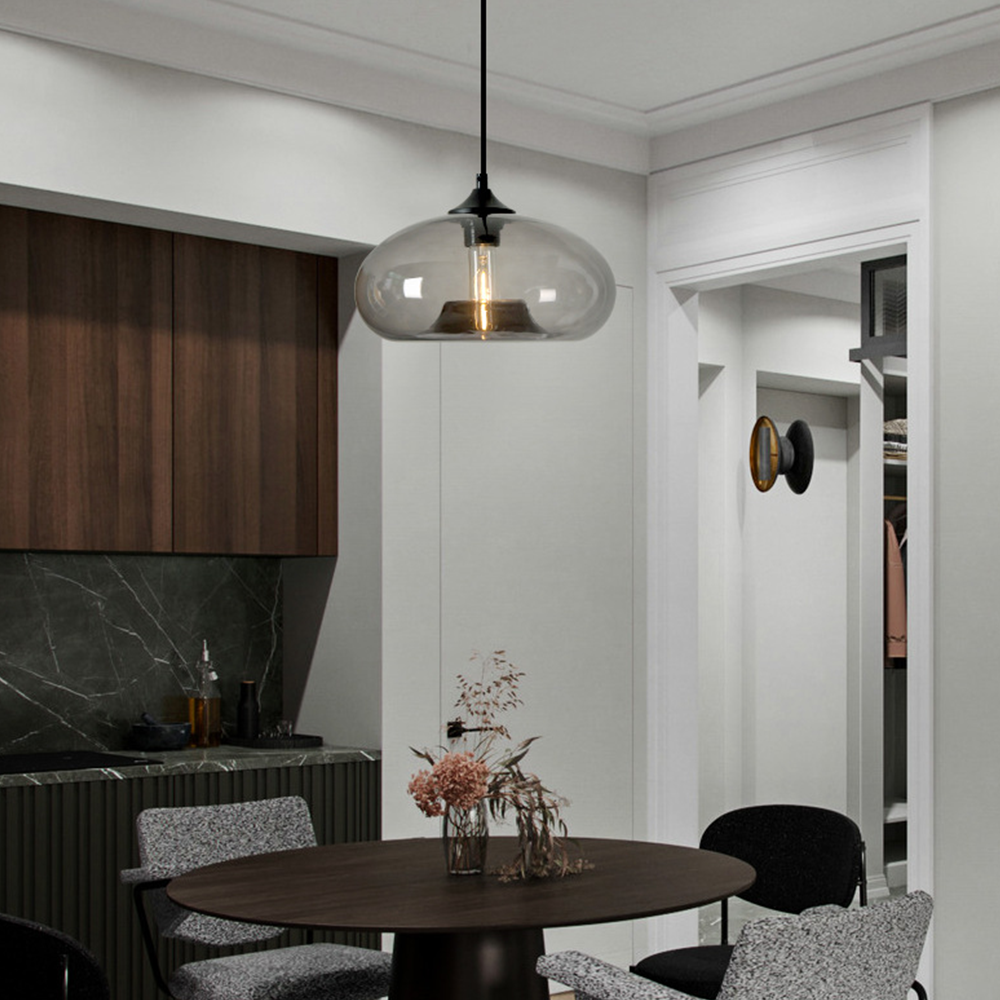 Künstlerische Pendelleuchte aus Glas – farbenfrohe, einzigartige Lampe für das Esszimmer