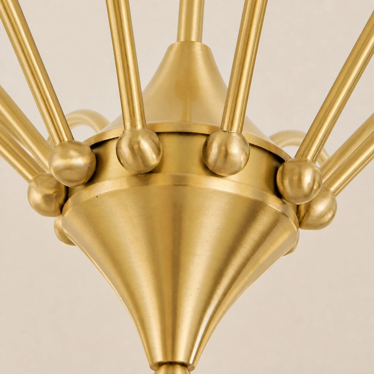 Chandelier arm and center hub construction