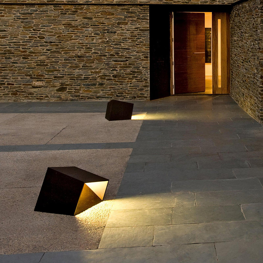 Cube Outdoor LED Lamp - Modern Weatherproof Light for Garden & Patio