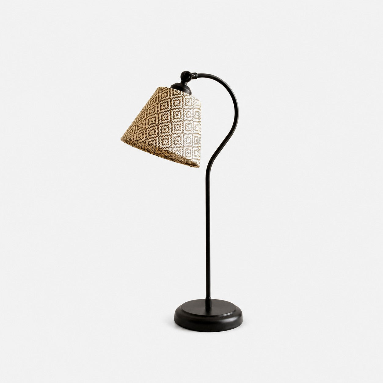 Woven Geometric Shade Table Lamp