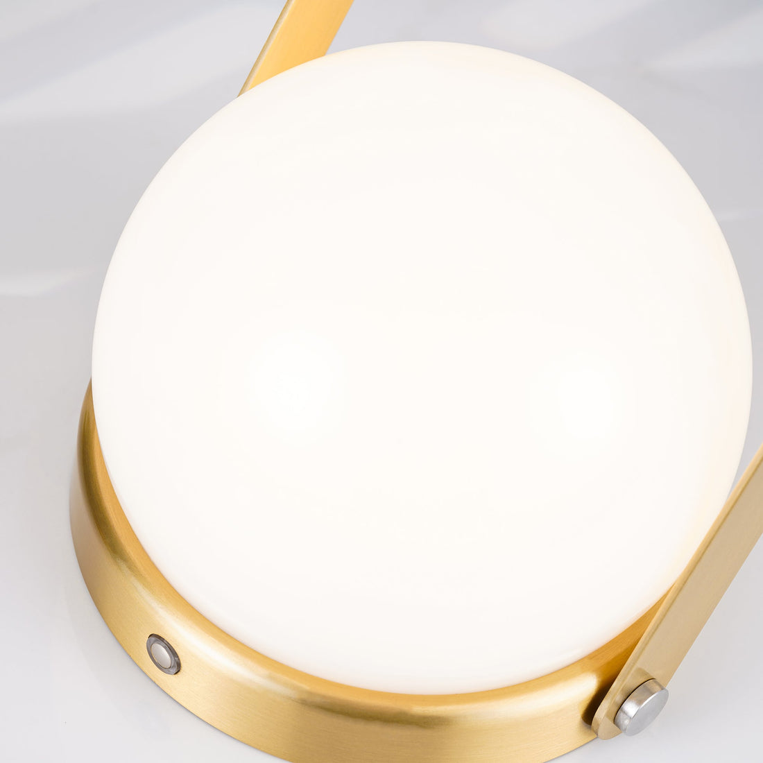 Tragbare Akku-Tischlampe – Moderne Lampe für Schreibtisch und Schlafzimmer
