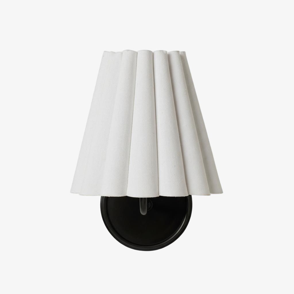 Ruffmeto Fabric Wall Sconce – Featuring Pleated Detailing on a Sculptural Metal Frame for Study or Hallway