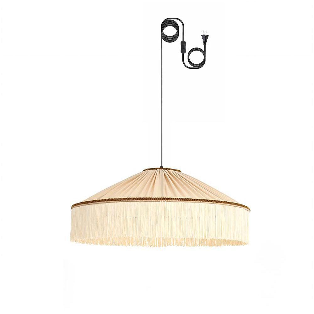 Beige Stecker-Pendelleuchte aus plissiertem Stoff mit Fransen