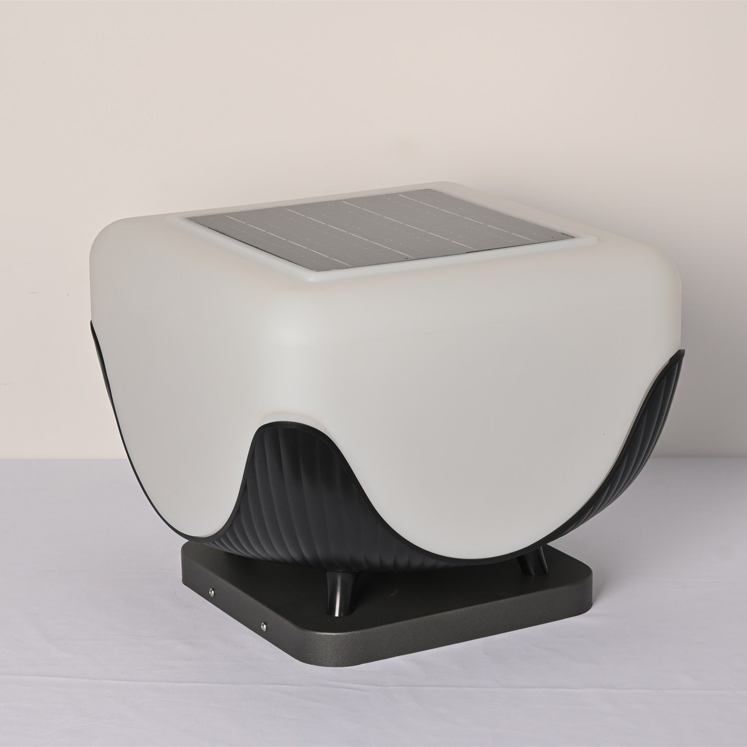 Cube Außenleuchte - Moderne skulpturale LED-Lampe für Garten &amp; Terrasse