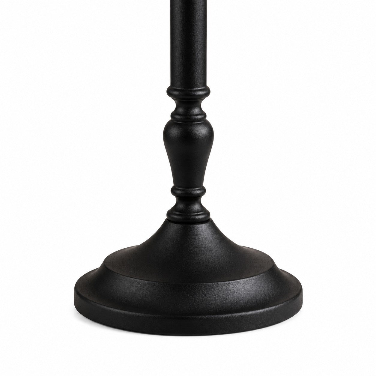 Close view of the black round lamp base