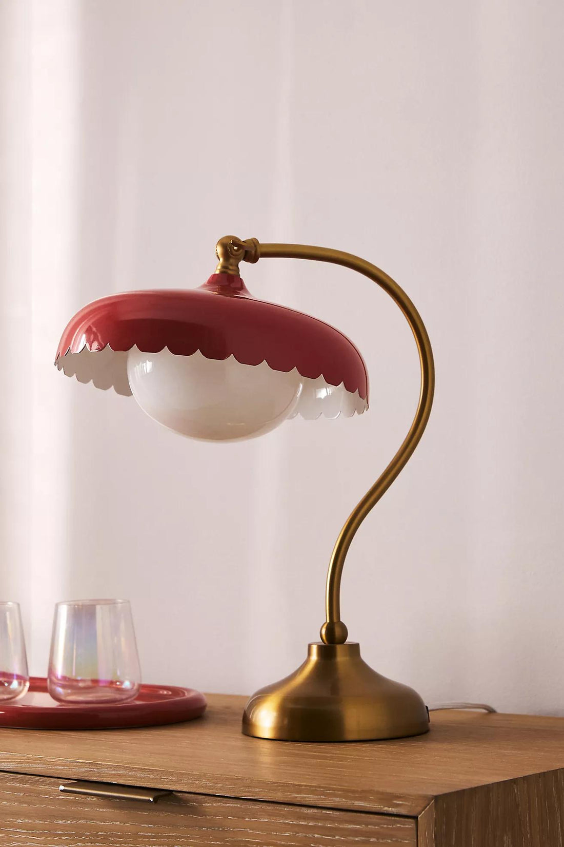 Rayla Curved Metal Base Table Lamp - Retro Scallop Light for Bedroom