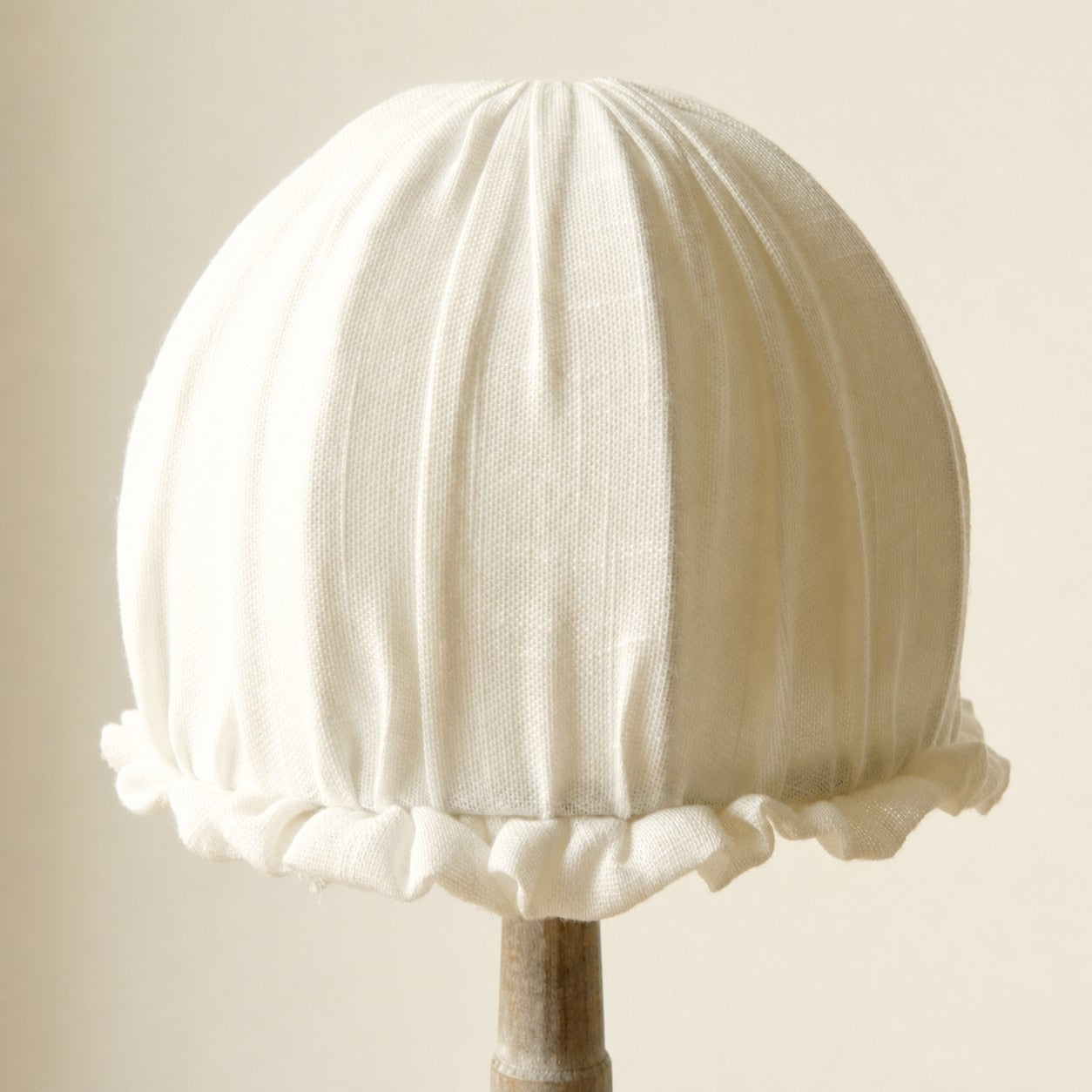 Pleated fabric shade silhouette close detail