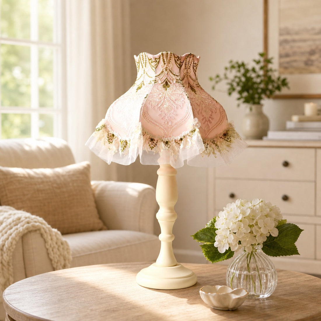Vintage Lace Table Lamp