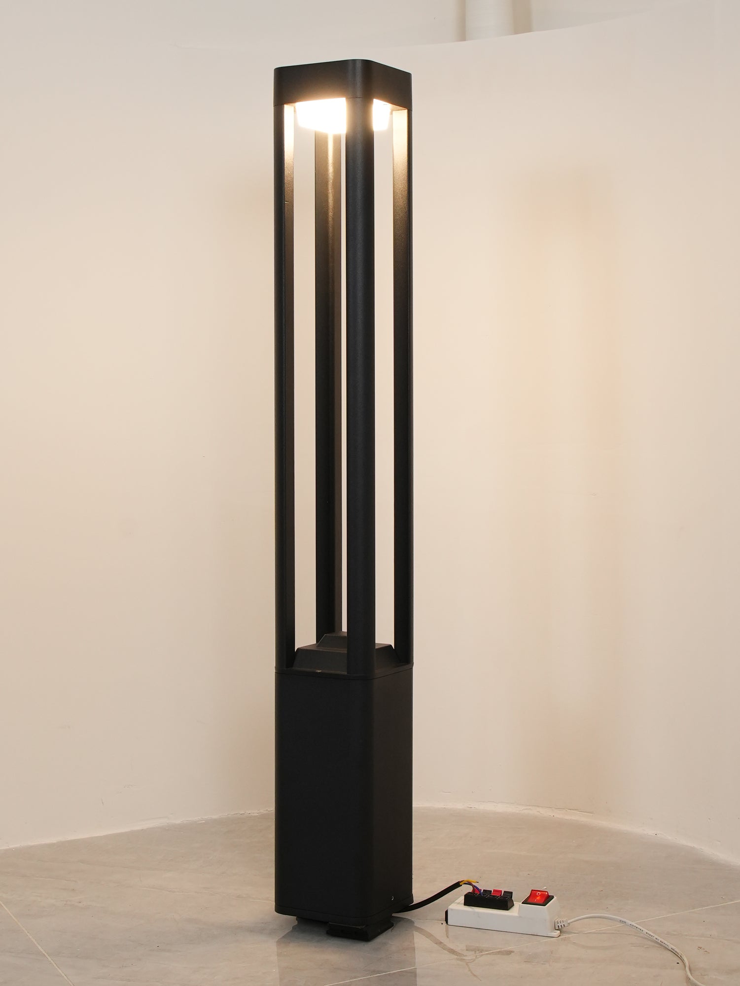 Rectangular Garden Bollard Light - Modern LED Lamp for Pathway